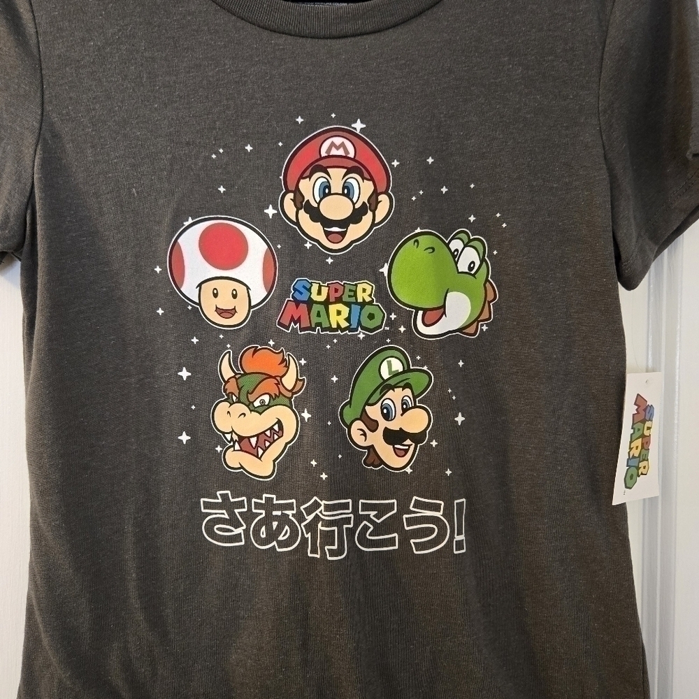 Super Mario Brothers Gray Junior  Shortsleeve Tshirt Size XL 15/17 - Picture 2 of 10